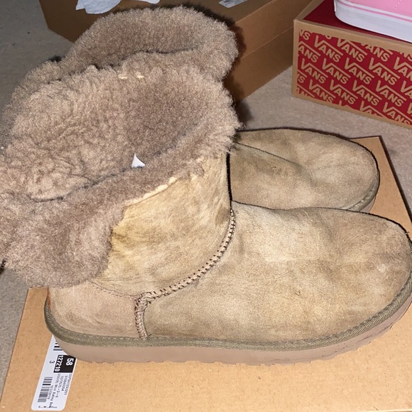 Olive Green Women’s Ugg Bailey Bow II - Picture 3 of 4